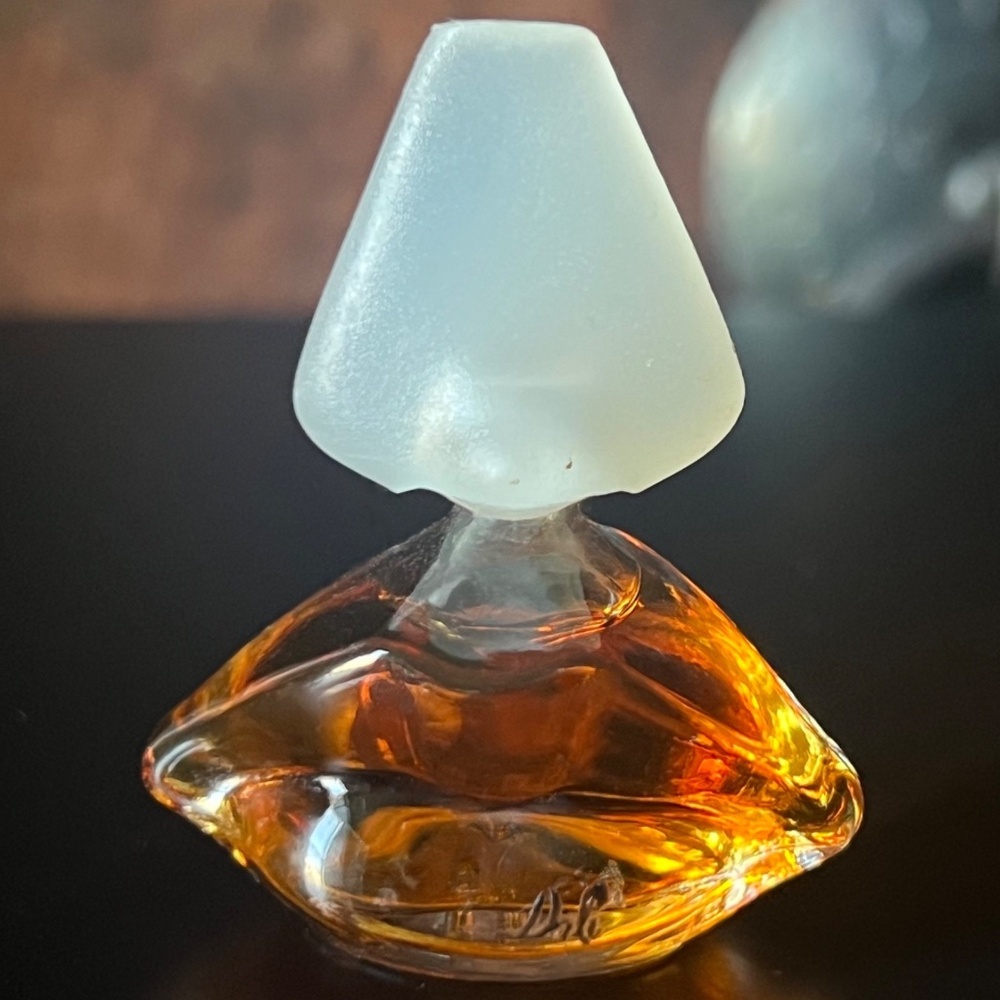 NEW SALVADOR DALI PARFUM DE TOILETTE for women MINI BOTTLE 5ml ~ VINTAGE